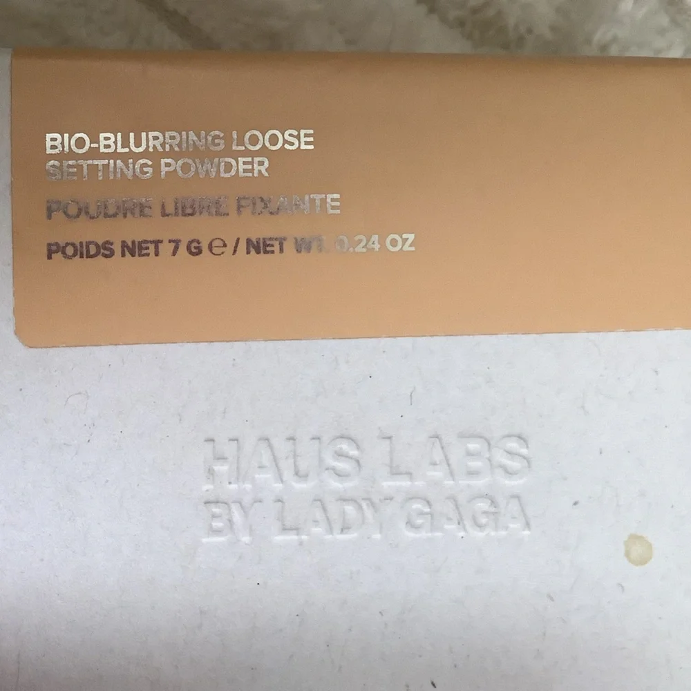 Haus Labs By Lady Gaga Bio-Blurring Loose Setting Powder — Neutral Beige GOLDEN